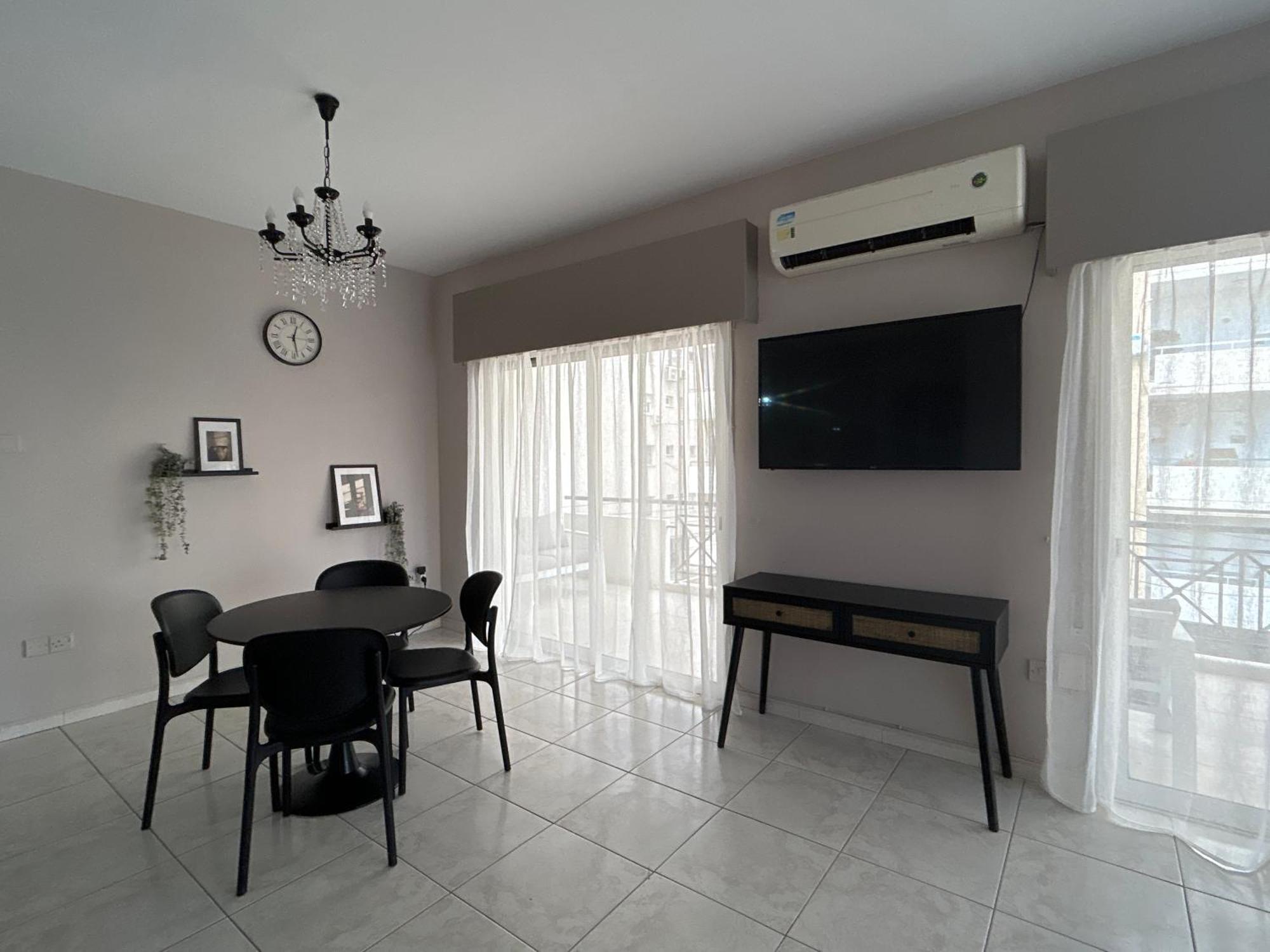 Beach Apartment'S ลิมาซอล ภายนอก รูปภาพ